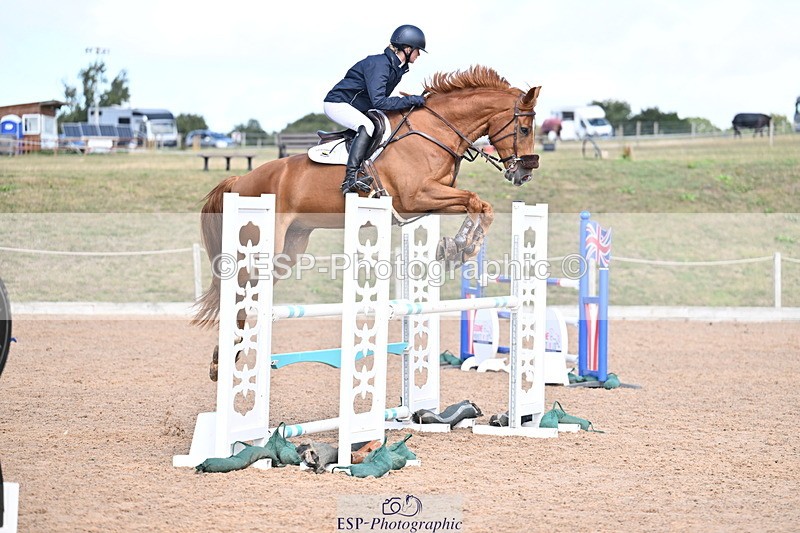 250827B-133025-00577 - Cls 4 Snr Newcomers 1.10m