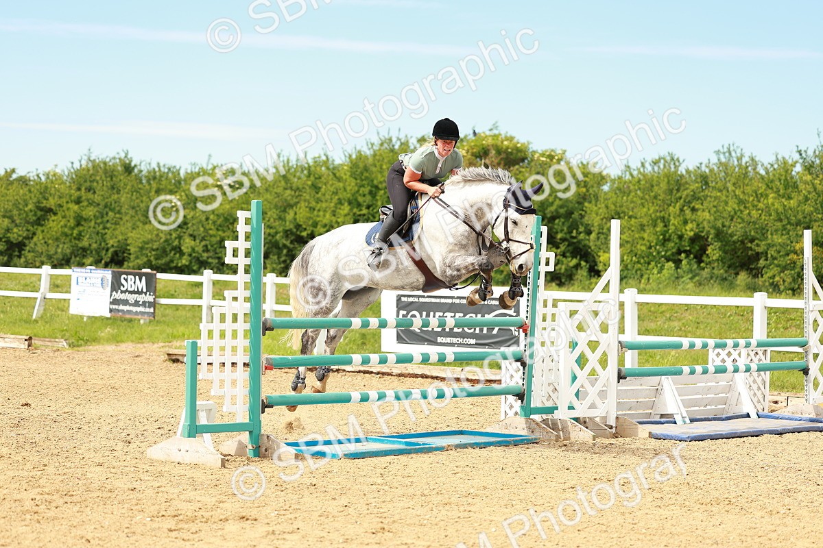 SBM_002238 - Class 4 - Senior Newcomers - 1.10m