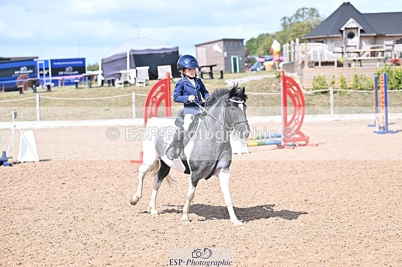 250826-143557-00011 - Clear Round and 60cm