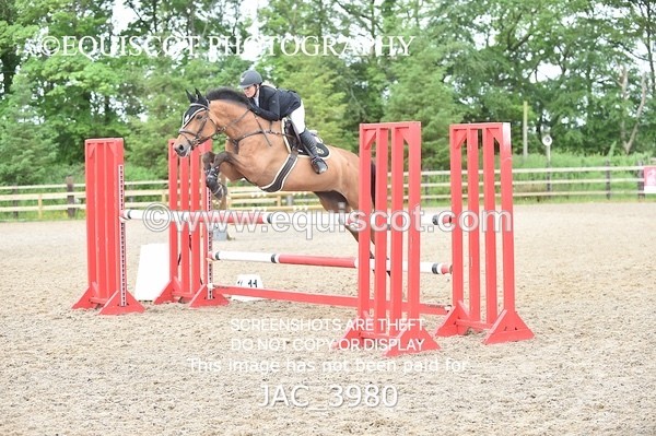 JAC_3980 - CLASS 4 - SAT -Senior Newcomers/ 1.10m Open