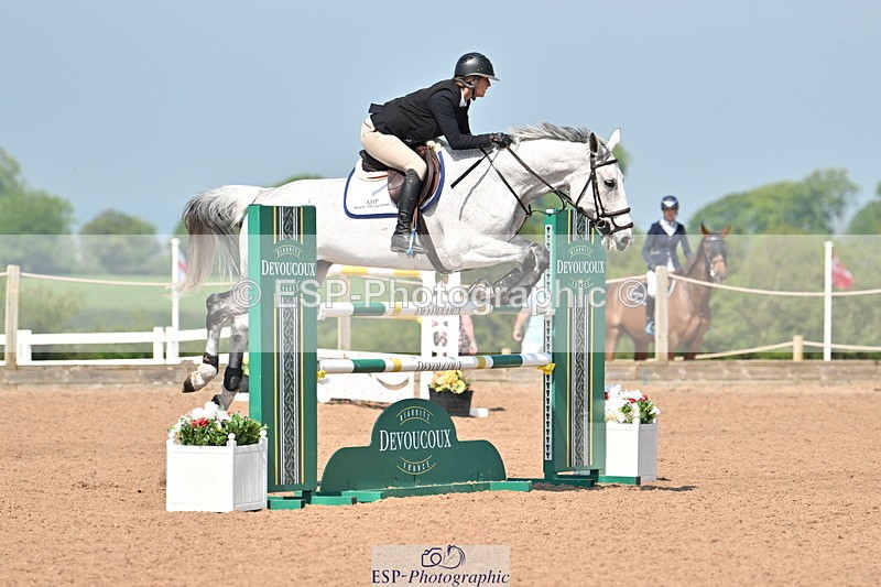 240512A-111012-17501 - Cls 48 National 1.30m Open