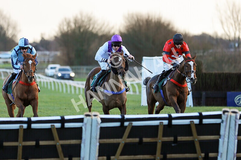 010125-Race 3-How About No-2392 - Race 3