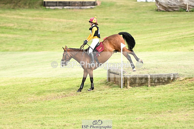 240825X-153738-36528 - 80cm XC 15.30 to 16.30