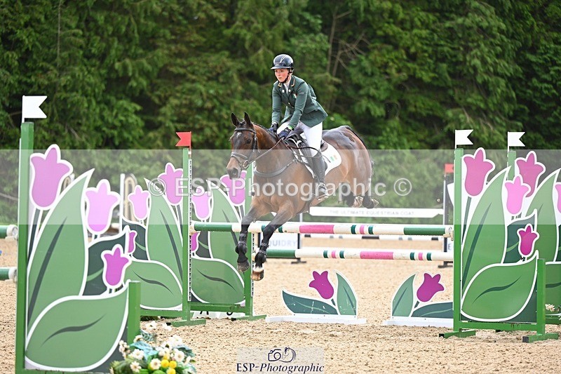 240526-160303-25240 - 271-WILD_ATLANTIC_WAY-Susie_Berry