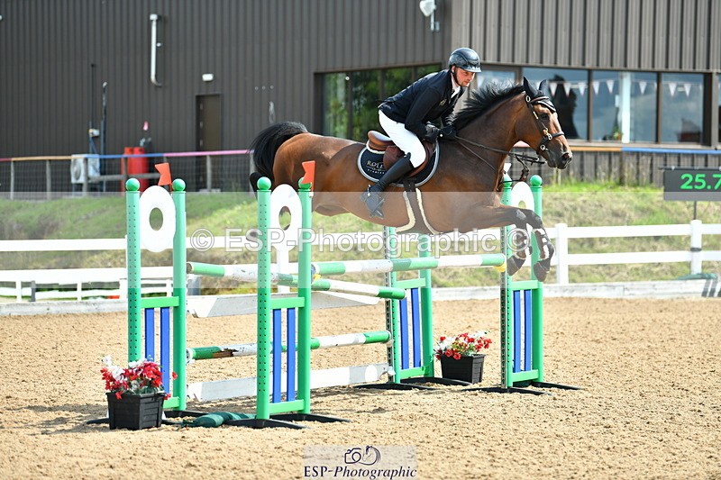 230721A-104812-05298 - Cls 30, 6 Yr Olds 1.20m