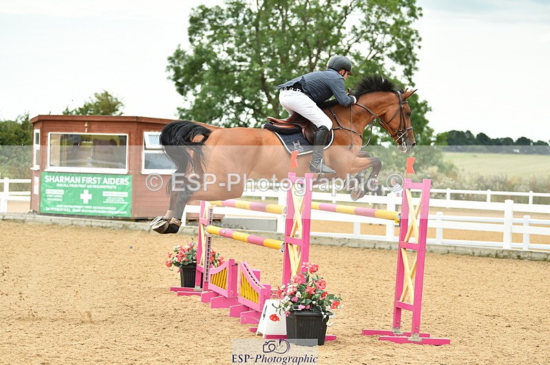 230720A-140940-03330 - Cls 21, 1 Star Gold 1.30m