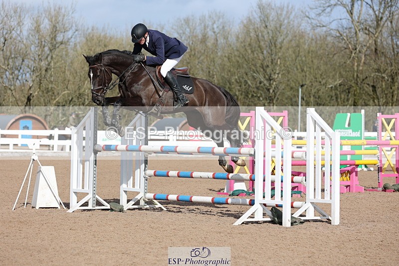 240223A-115809-01020 - Cls 4 Snr 1.05m Open