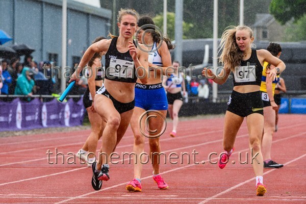 Relays25-927733 - Track Female Set Four