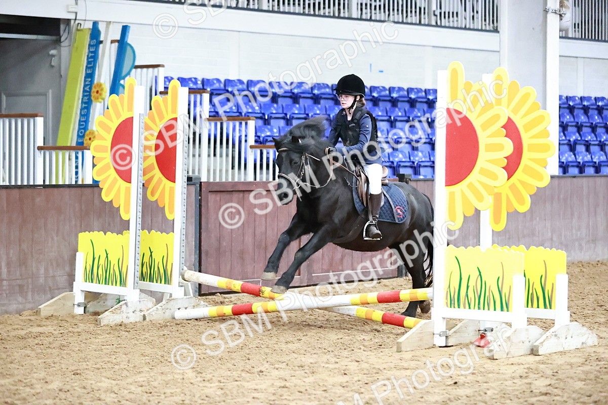 SBM_000255 - Class 1 - Cross Pole Jumping 30cm 40cm