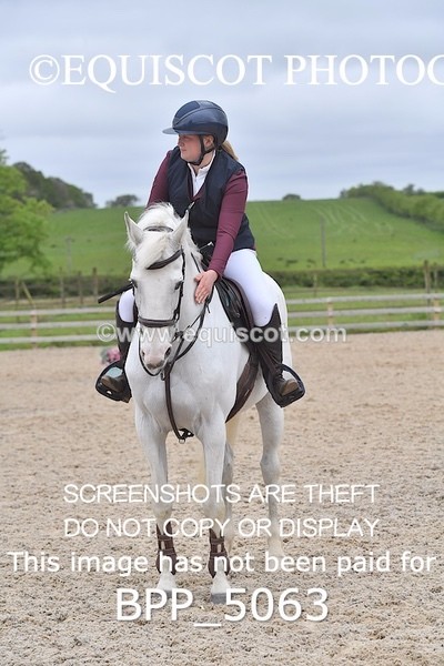 BPP_5063 - CLASS 24 SUN Senior BritiNovice/ 90cm Open