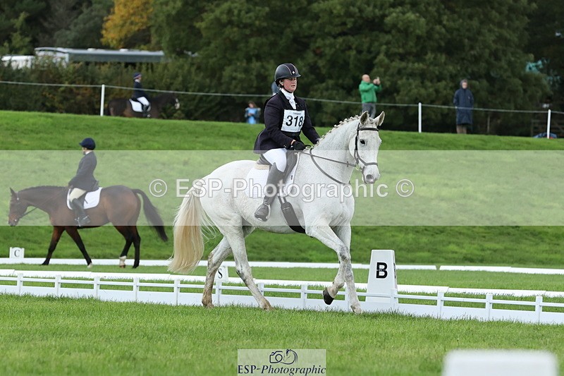 251023A-115908-03459 - D-318-Caroline.Allan