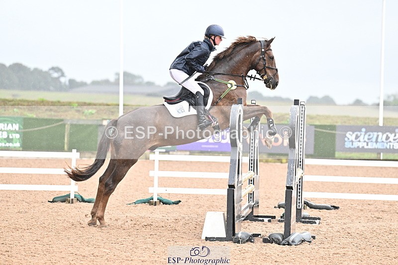 250827B-104947-00161 - Clear Round & Cls 1 Brit Nov 90cm