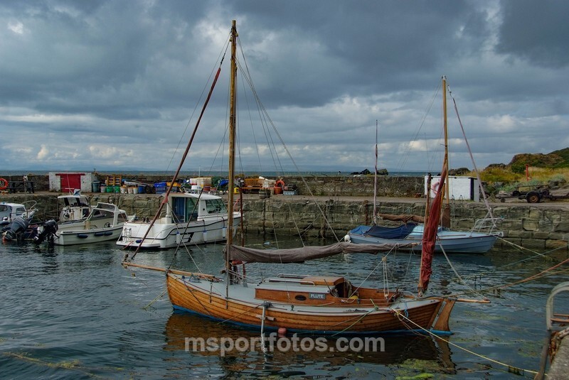 Clinker boat at Dunure harbour - Travel, city/land scapes