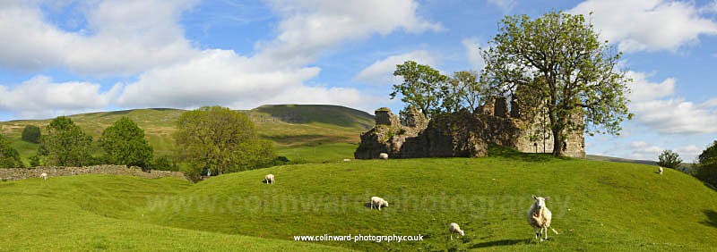 Pendragon Castle,Yorkshire Dales - Panoramic Landsapes