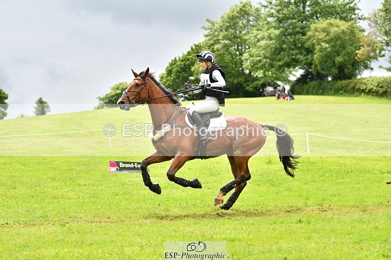 240526-141948-23468 - 501-BRUNO_FG-Edie_Campbell