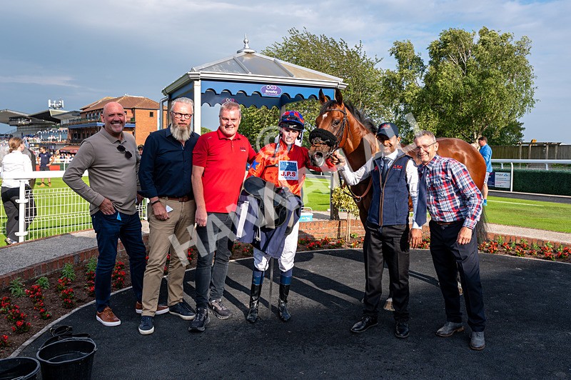 170625-Race 1-Command The Stars-9948 - Race 1