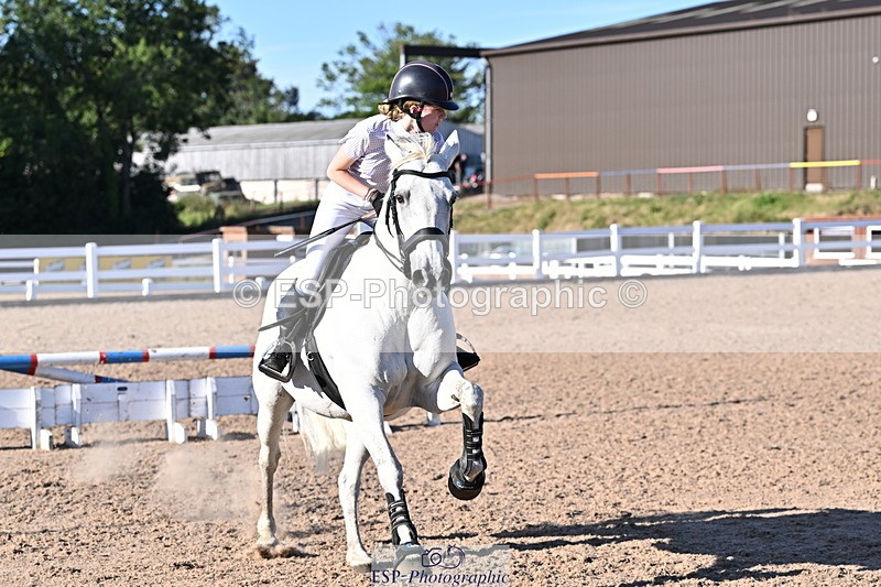 250708A-184616-00650 - 90cm Classes