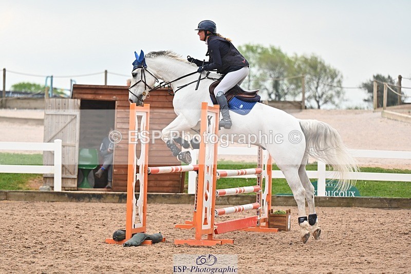 260508-092202-04426 - Cls 17 British Novice and 90cm Open