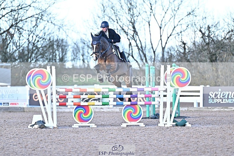 251203-125913-00603 - Cls 4 Newcomers and 1.10m Open