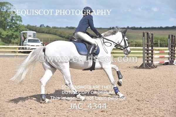 JAC_4344 - CLASS 3 Senior British Novice/ 90cm Open