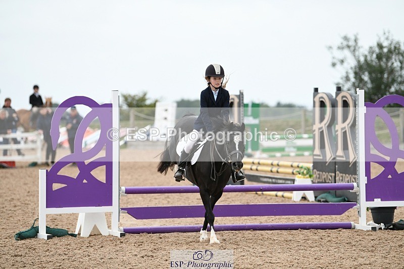 250807-101221-00092 - 60cms Round 1