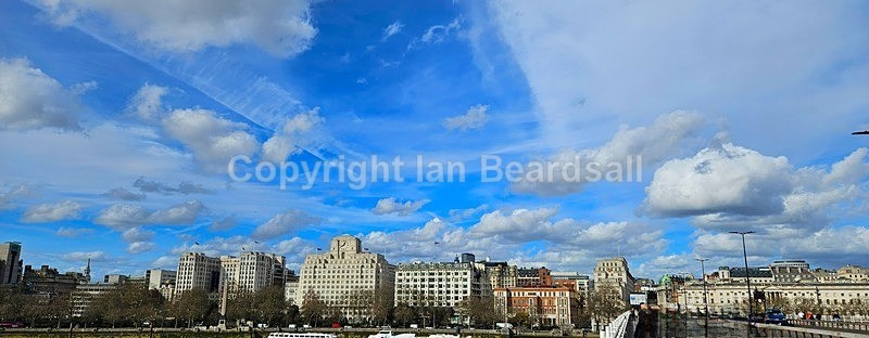 View from South side@ Waterloo Bridge looking towards the North bank - London