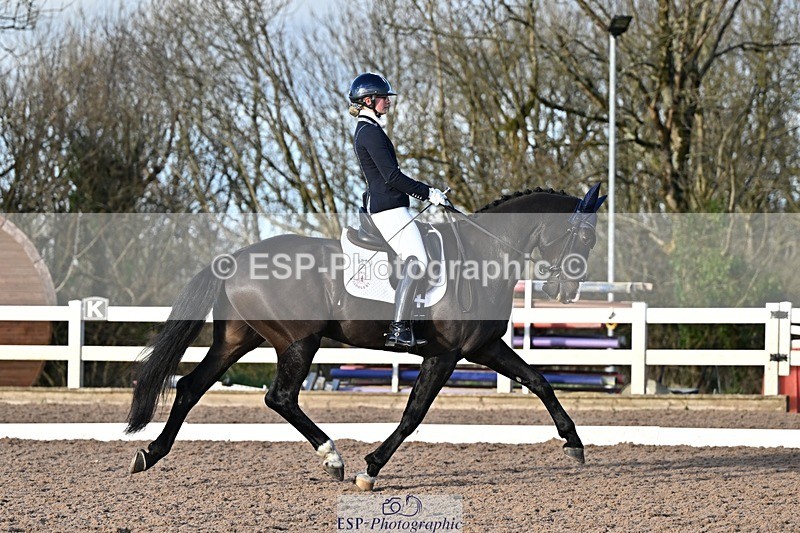 241214-135653-02673 - 124-isobel.goodwin-Milano.van.hof.olympia