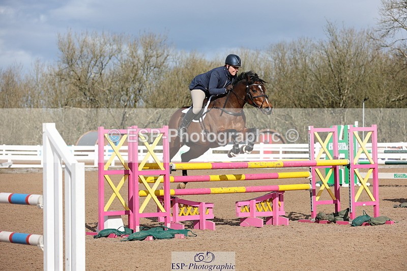 240223A-113723-00903 - Cls 4 Snr 1.05m Open