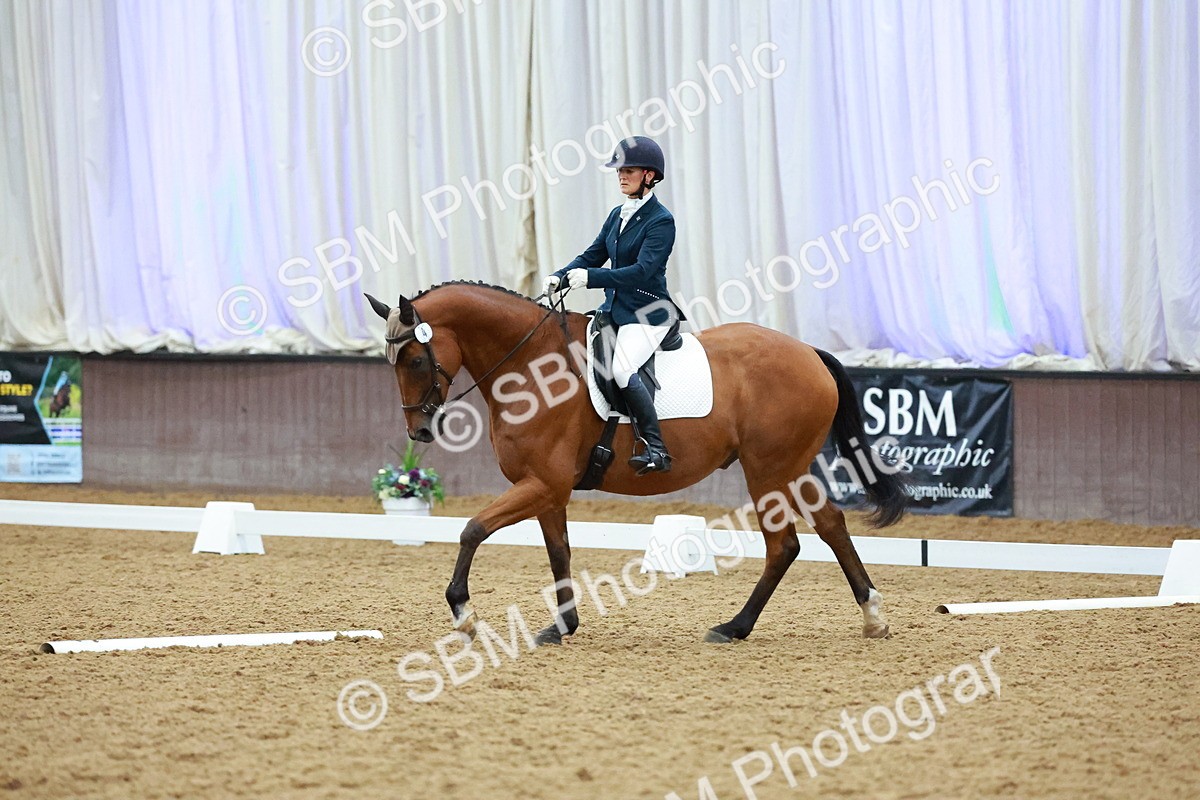 SBM_004204 - Class 12 - E2 Championship - 14.50-15.53