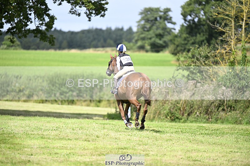 240825X-114609-32609 - 70cm XC 11.00 to 12.00