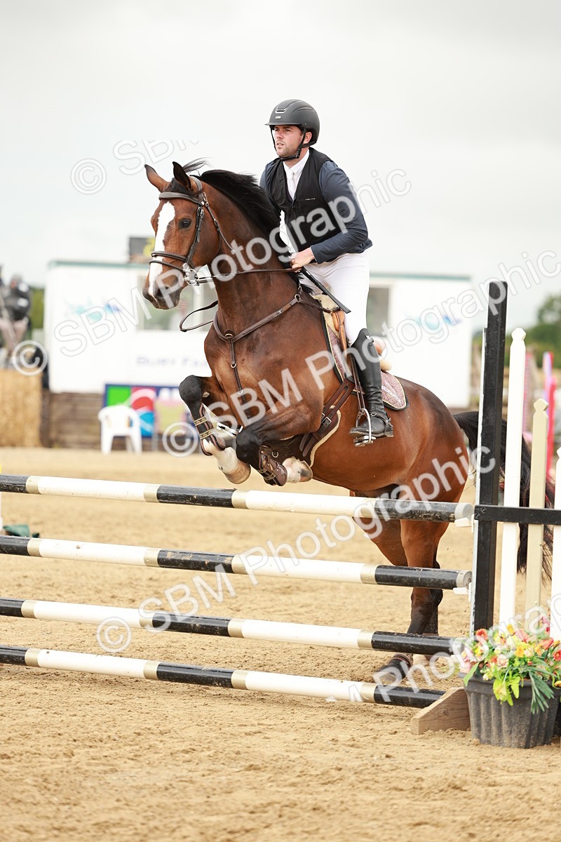 SBM_006995 - Class 2 - Senior Discovery - 1.00m Open