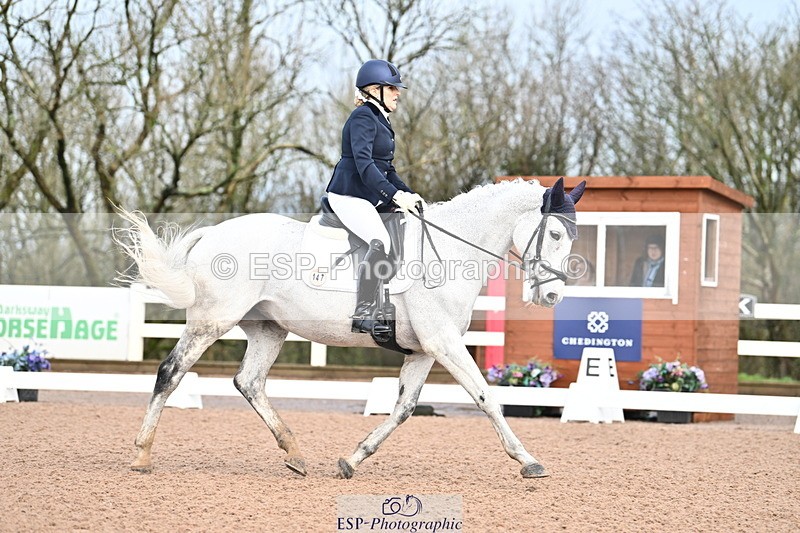240218A-092102-04732 - 147-Tammie.Wells-Silver.moonshine