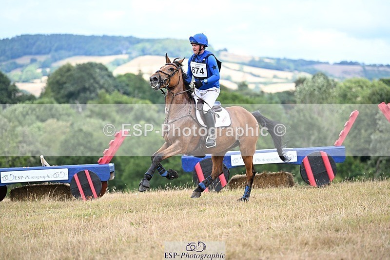 250803A-152718-16237 - O-674-Tim.Cheffings-ROYALE.LOUIS