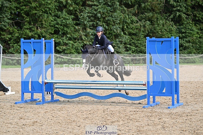 240818-162017-05414 - Cls 13 Pony Intro 70cm