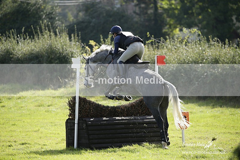  WWHT 171021 3359 - Intermediate (0.90m)  17/10/21