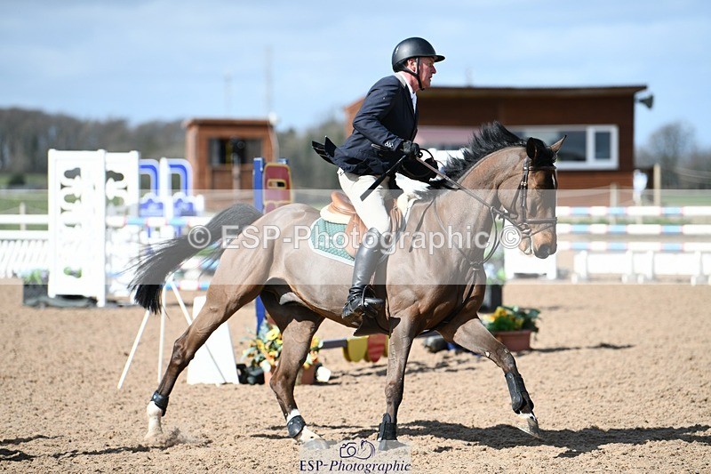 250328-111130-00689 - Cls 2 Snr Newcomers