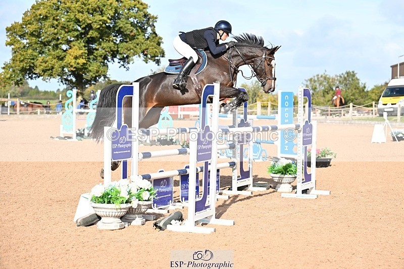 251005-103140-02786 - Cls 15 Foxhunter and 1.20m