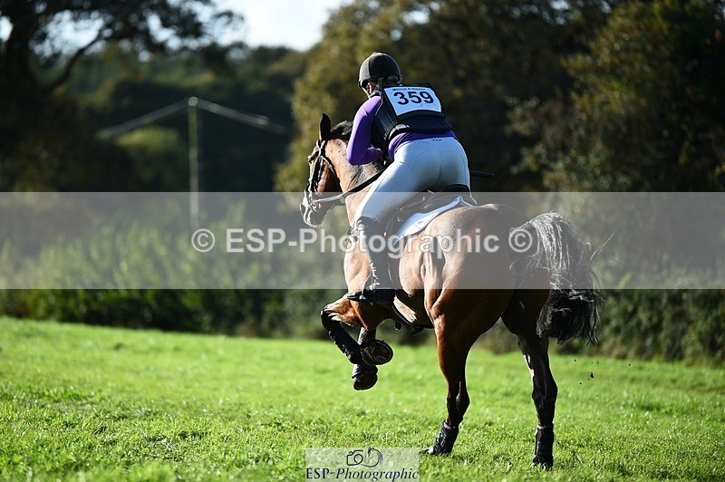 231022-152916-30398 - 359-ROSSDARRAGH.NERO-Charlotte.Rowe-XC