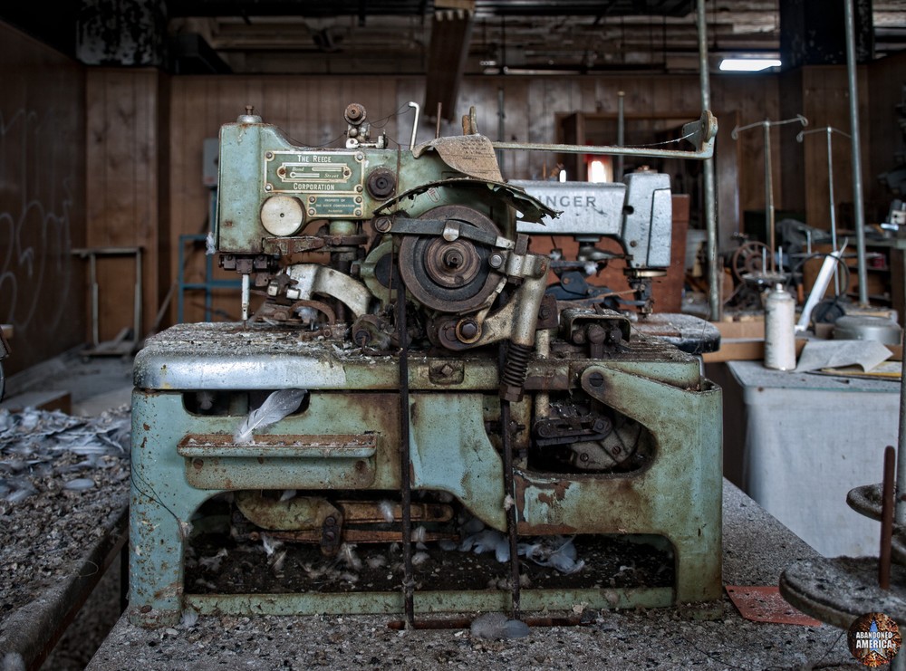 Lebow Brothers Clothing (Baltimore, MD) | Reece Corp. Sewing Machine - Lebow Brothers Clothing Company