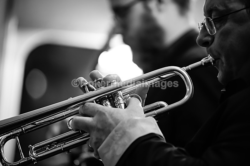  - TOM & SIMON GARDNER PLAY BROTHERS CANDOLI