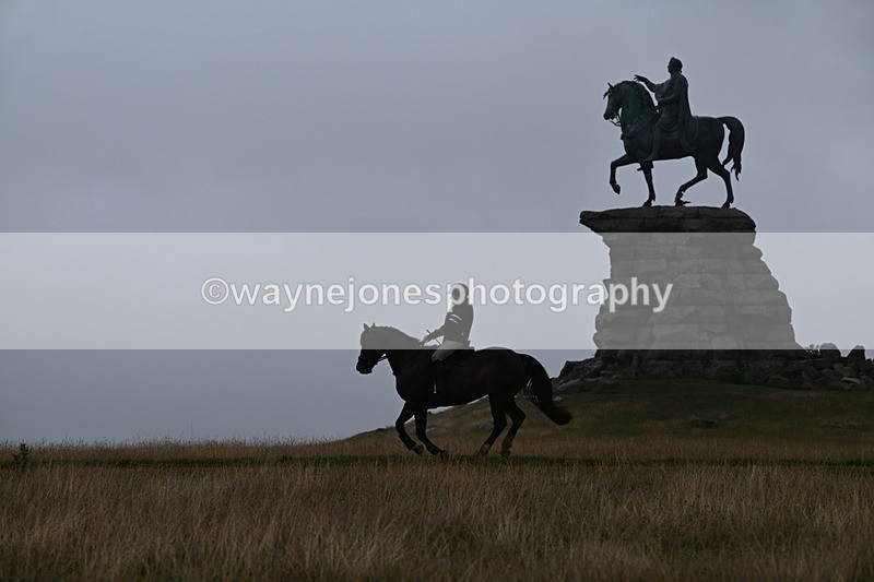 DSC_0965 - Time at Statue 10:58 to 11:53