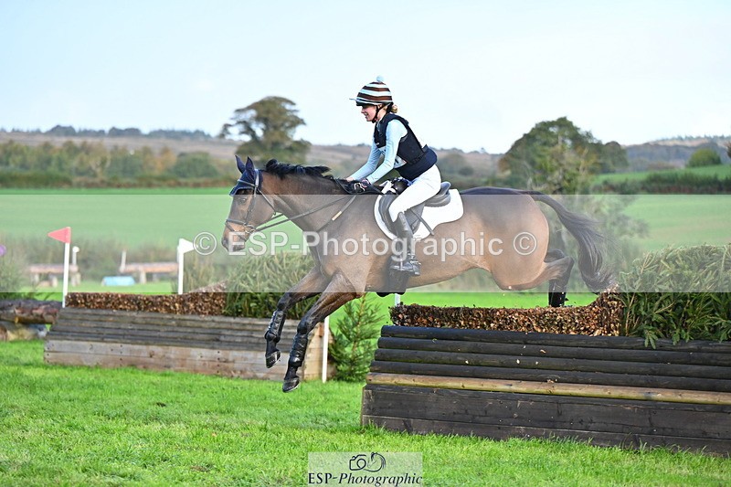 251025A-090345-16053 - D-357-Fenella.Redvers