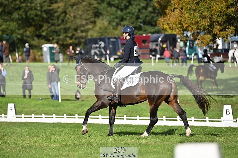 251024A-112712-09664 - G-562-Phoebe.Lagor