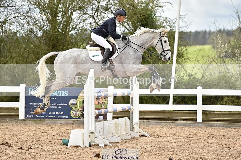 240403A-143458-00852 - Cls 4 Newcomers and 1.10m Open