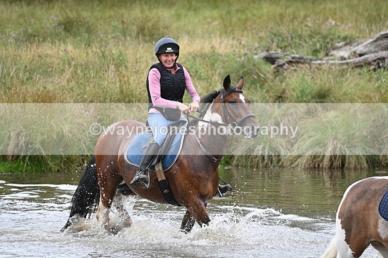 WJ7_3835 - Time at Water 12:52 to 13:22