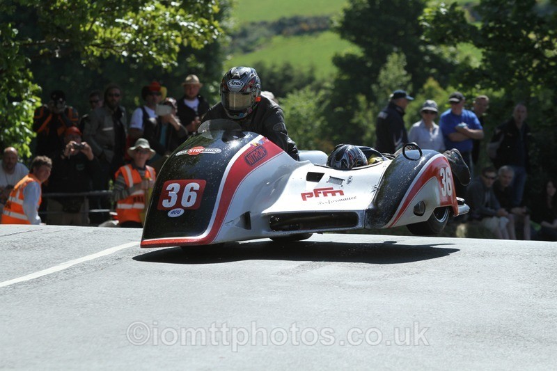 IMG_2651 - Sidecar Race 2 - TT 2013