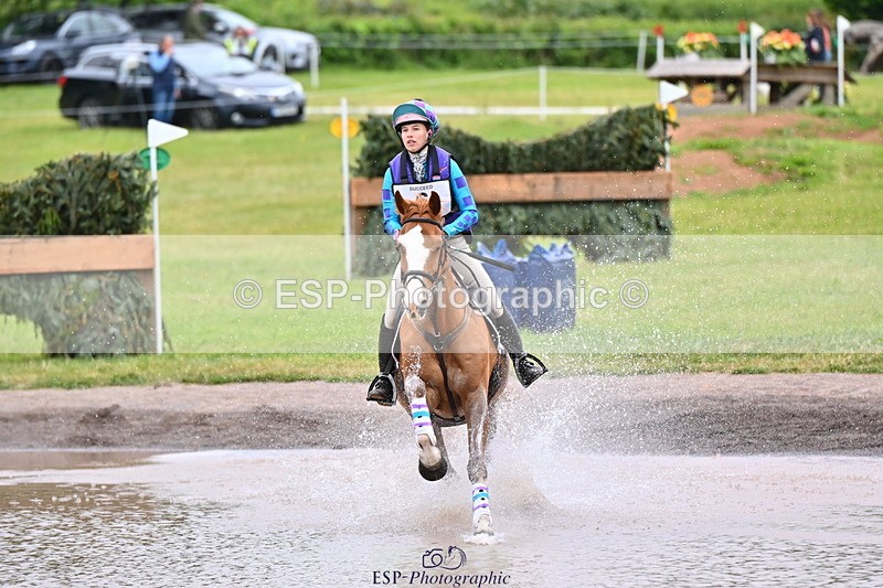 250524A-093710-08737 - A-006-Holly.Clarke-NICO