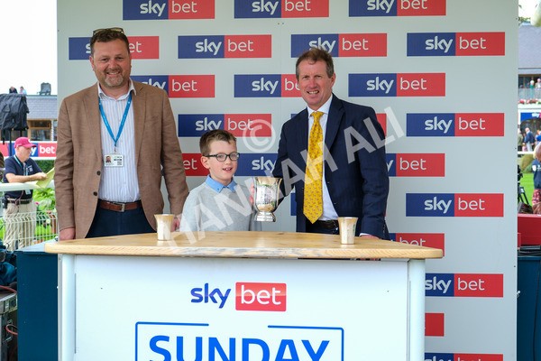 080925-Race 4-Zain Blue-9198 - Race 4 4.00pm Sky Bet Extra Places Middle Distance Handicap