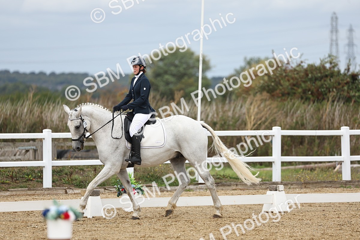 SBM_002641 - Class 7 - Novice 2 Warm Up