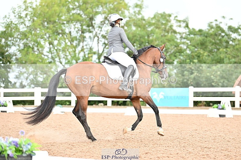 240817A-101150-07111 - 219-Sarah.Baldwin-Ervilha.Dos.Leitoes